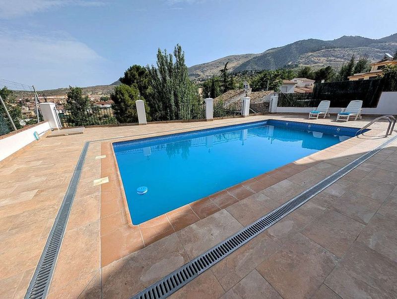 5 bedrooms House in Alfacar, Spain No. 235847