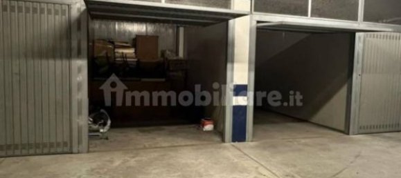  مرآب في Brescia, Italy 14متر مربع رقم 97596 2