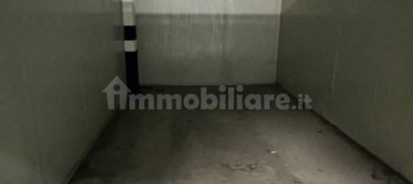  مرآب في Brescia, Italy 14متر مربع رقم 97596 8