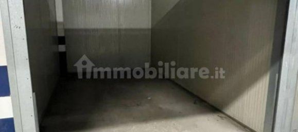  مرآب في Brescia, Italy 14متر مربع رقم 97596 13