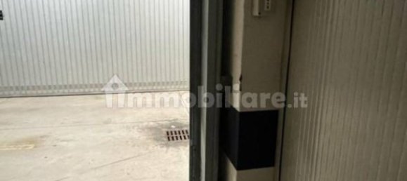  مرآب في Brescia, Italy 14متر مربع رقم 97596 9