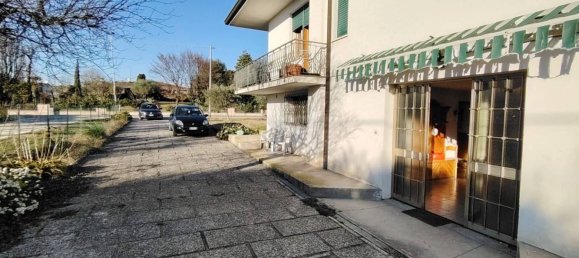 Villa de 3 dormitorios en Caerano di San Marco, Italy No. 328437 3