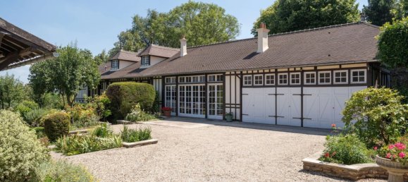 5 bedrooms Villa in Saint-Cloud, France No. 346379 7