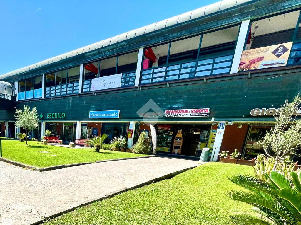 3-salle Appartement à Rome, Italy No. 371416