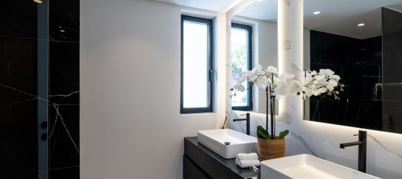 5 chambres Villa à Marbella, Spain No. 35600 25