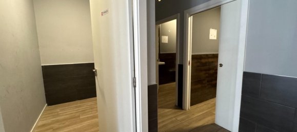 250m² Commercial property in Alicante, Spain No. 283862 19