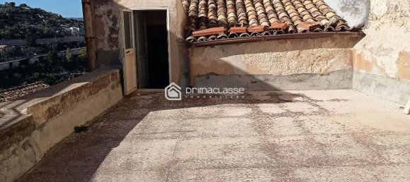 5 rooms House in Modica, Italy No. 89156 5