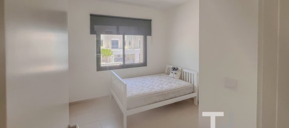 3 bedrooms Townhouse in Town Square, UAE No. 28974 7