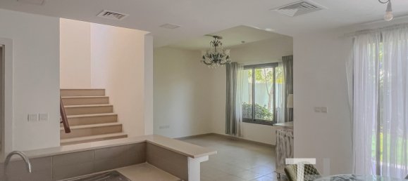 3 bedrooms Townhouse in Town Square, UAE No. 28974 3
