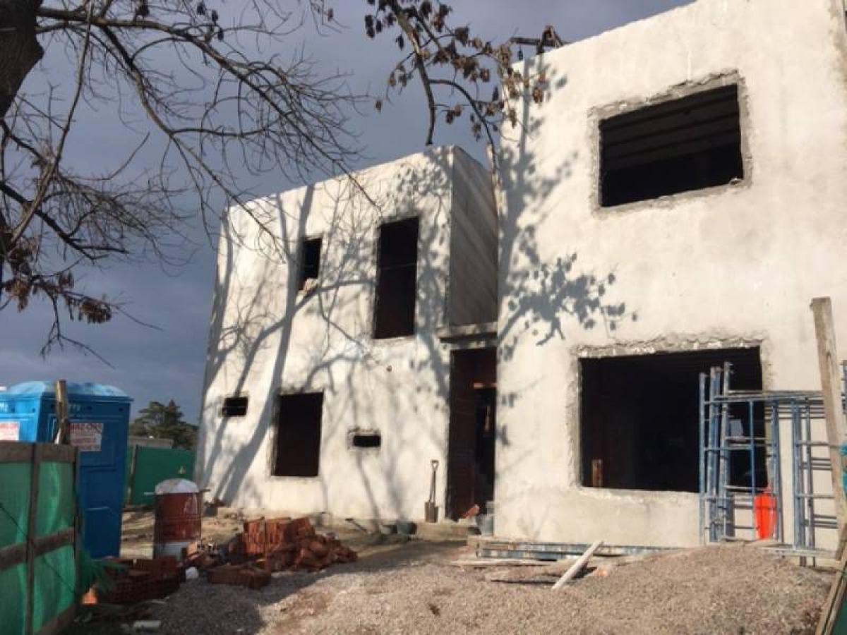 4 bedrooms House in Pilar, Argentina No. 76726