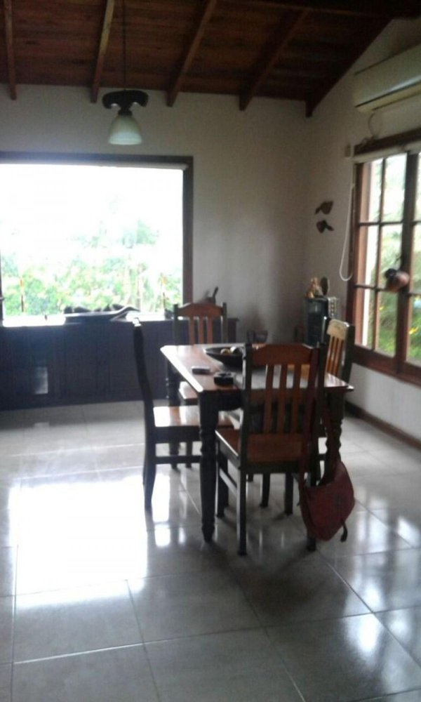 2 Schlafzimmer Haus in General Pueyrredon, Argentina, Nr. 15059