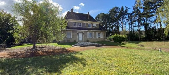 Casa de 4 dormitorios en Cuts, France No. 222215 17