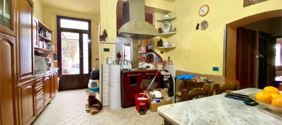 3 bedrooms Apartment in Lucca, Italy No. 124801 7