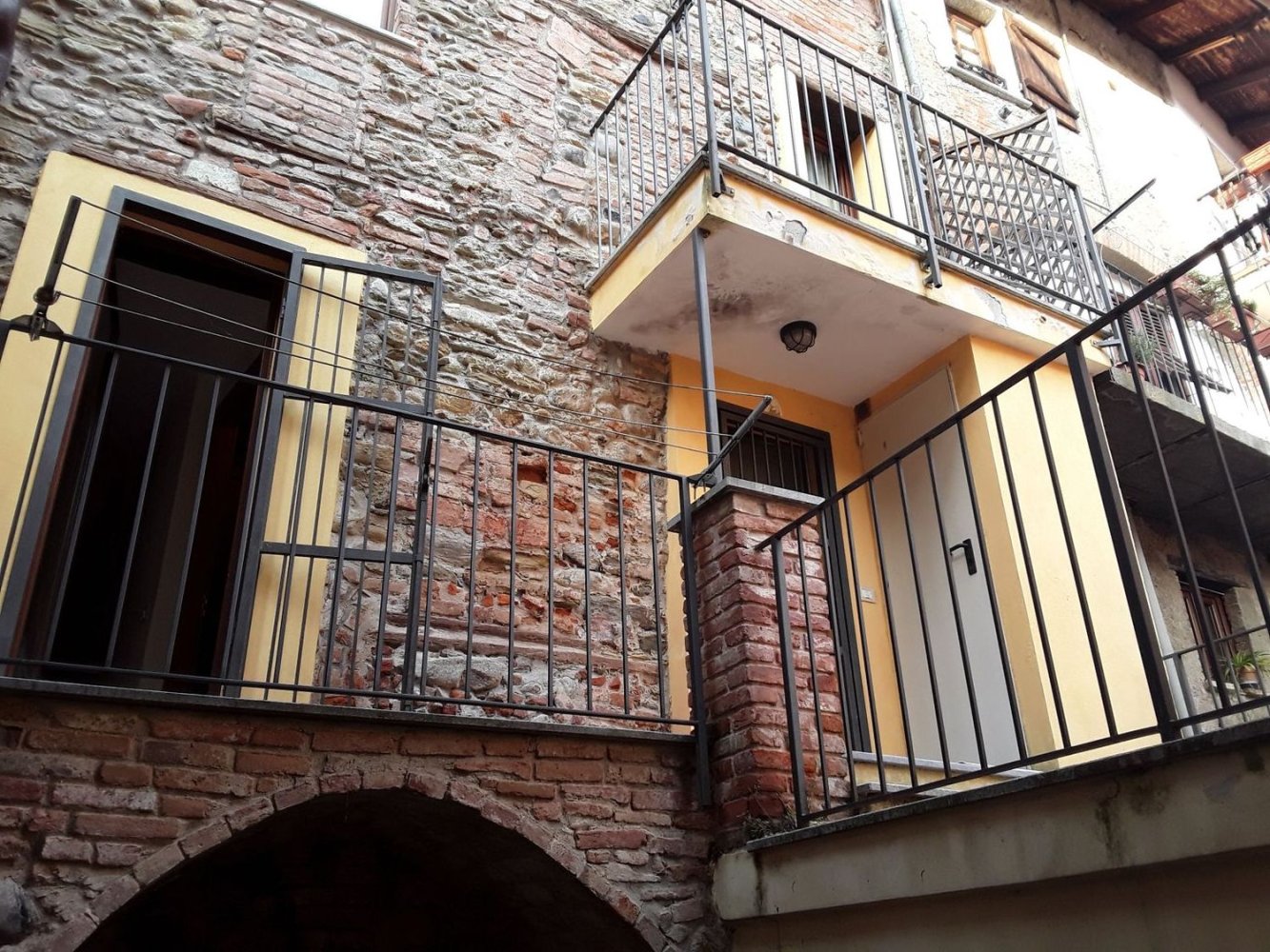 4 rooms House in Molare, Italy No. 153618