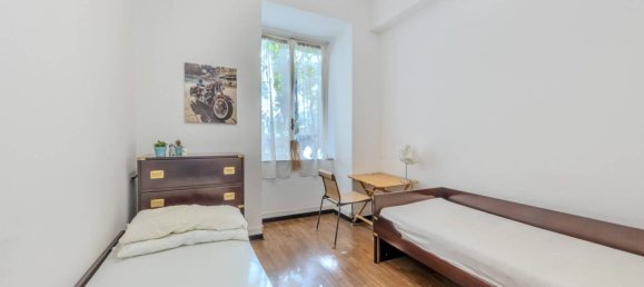 1 bedroom Apartment in Genoa, Italy No. 371131 7