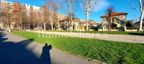 Земельный участок 2700м² в Турин, Италия № 119612 2