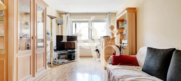 Apartamento de 1 dormitorio en Paris, France No. 298139 3
