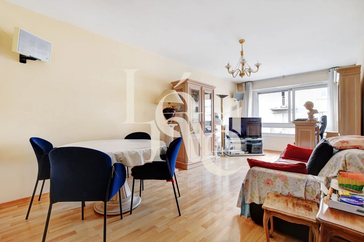 Apartamento de 1 dormitorio en Paris, France No. 298139