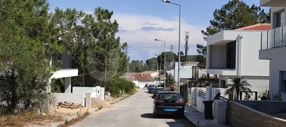 Land in Almada, Portugal No. 60829 10