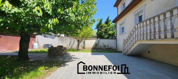 4 bedrooms House in Champigny-sur-Marne, France No. 186894 5