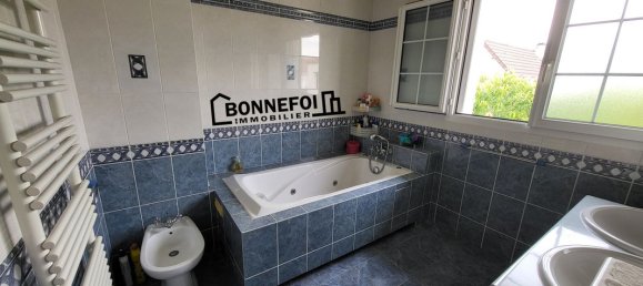 4 bedrooms House in Champigny-sur-Marne, France No. 186894 8