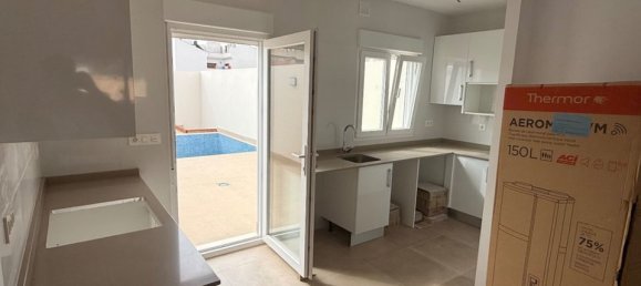 3 bedrooms Duplex in Alicante, Spain No. 177348 8