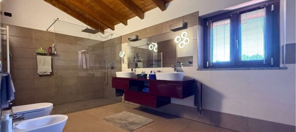 5-Zimmer Villa in Invorio, Italy, Nr. 276046 15