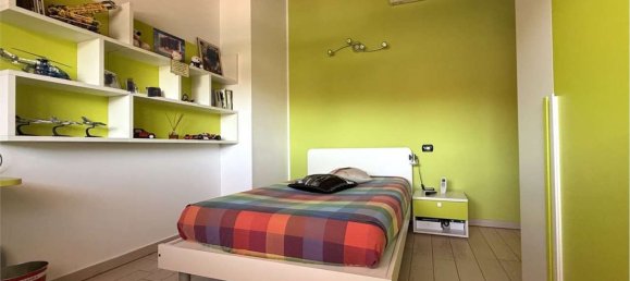 5-Zimmer Villa in Invorio, Italy, Nr. 276046 18