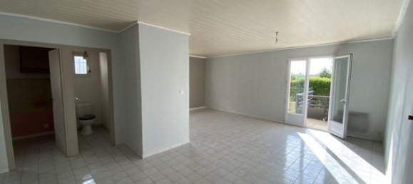 2 Schlafzimmer Haus in Saint-Cyr, France, Nr. 307803 4