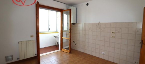 Apartamento de 3 divisões em Montevarchi, Italy N.º 235353 6