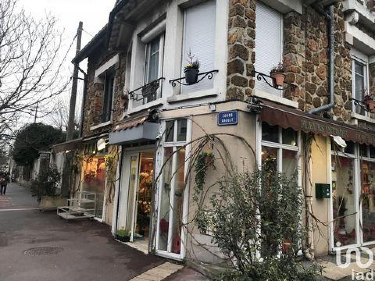 120m² Office in Meaux, France No. 20181