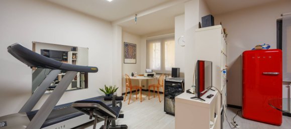 3 bedrooms Villa in Turin, Italy No. 222026 2