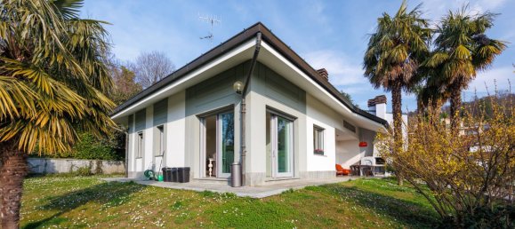 3 bedrooms Villa in Turin, Italy No. 222026 5