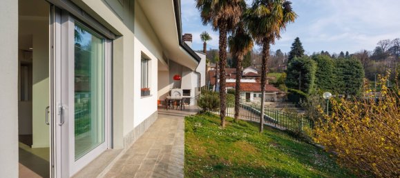 3 bedrooms Villa in Turin, Italy No. 222026 22