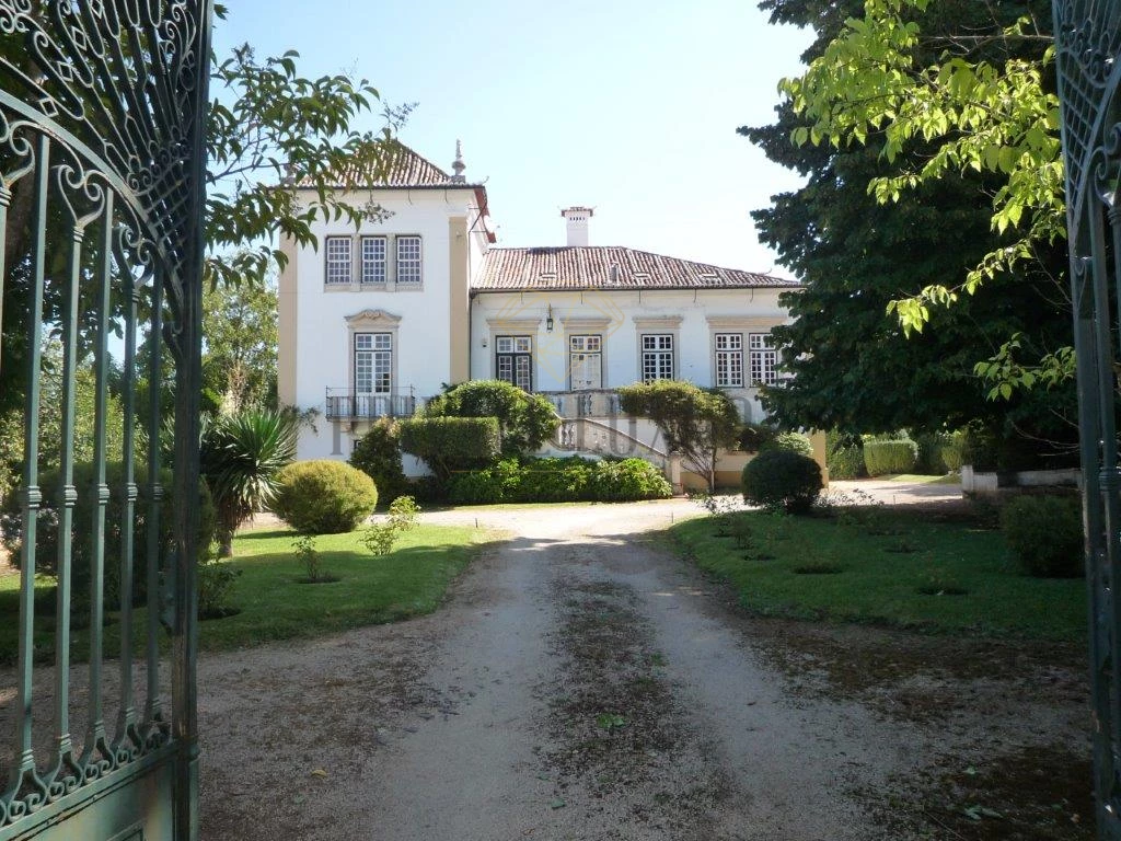 Casa de 8 dormitorios en Lousa, Portugal No. 118477