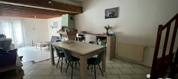 Adosado de 3 dormitorios en Nesle, France No. 226416 2