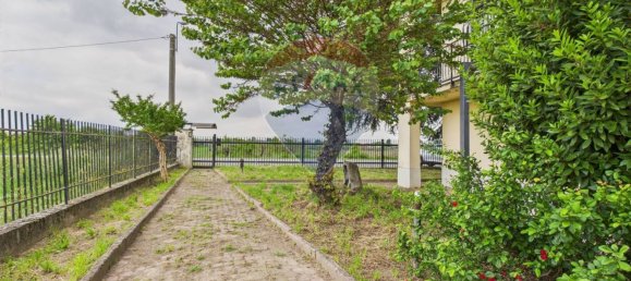 8-Zimmer Villa in Lungavilla, Italy, Nr. 315010 13