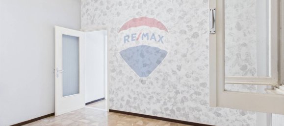 8-Zimmer Villa in Lungavilla, Italy, Nr. 315010 11