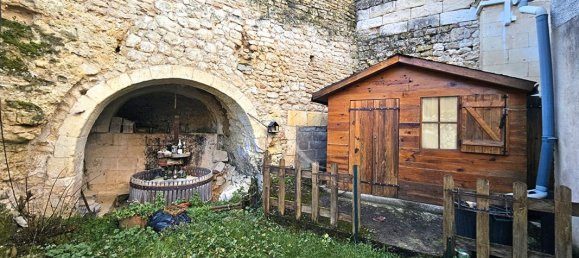 Casa de 4 dormitorios en Saint-Julien-de-Chedon, France No. 83990 11