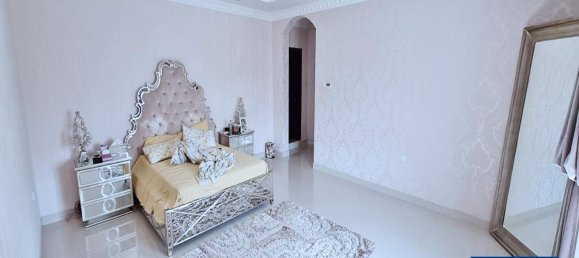 5 bedrooms Villa in Al Quoz, UAE No. 557 5