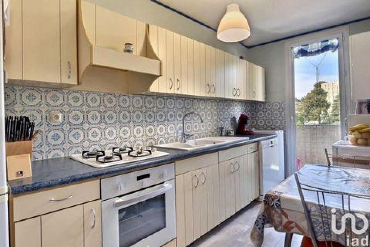 3 Schlafzimmer Eigentumswohnung in Marseille, France, Nr. 2380