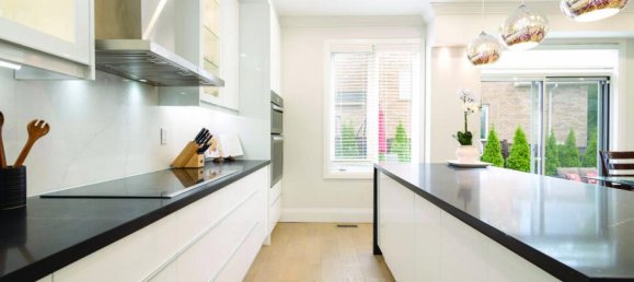 6 bedrooms House in Oakville, Canada No. 311 12