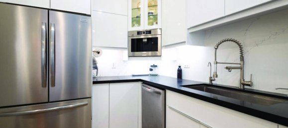 6 bedrooms House in Oakville, Canada No. 311 11