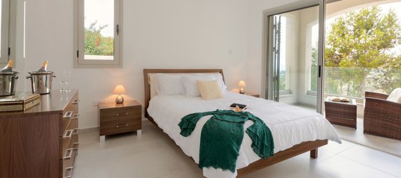 Villa de 4 dormitorios en Paphos, Cyprus No. 80700 5