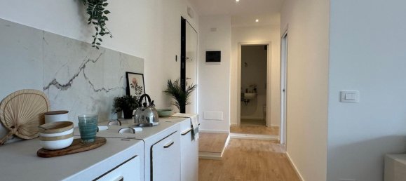 3 bedrooms Apartment in Rome, Italy No. 341110 5