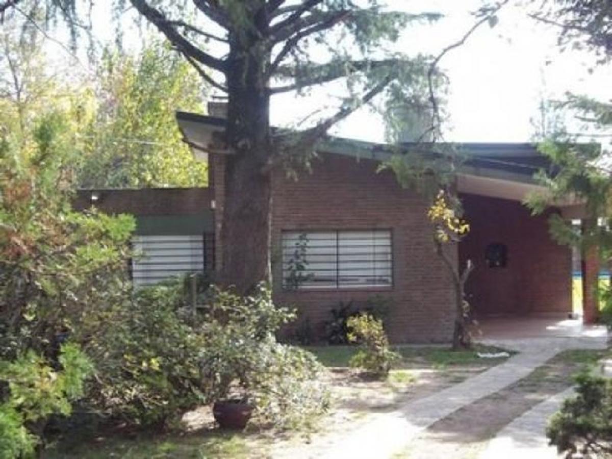 2 bedrooms House in Ituzaingo, Argentina No. 81731