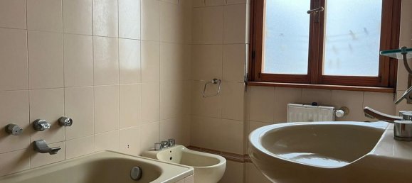 3 rooms Apartment in Rome, Italy No. 152473 17