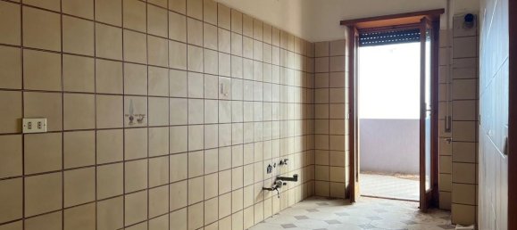 3 rooms Apartment in Rome, Italy No. 152473 6