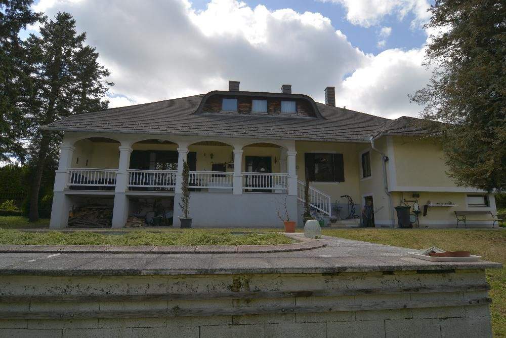 5 rooms House in Gussing, Austria No. 185147