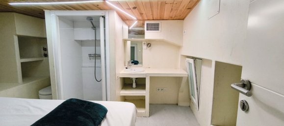 Dúplex de 3 dormitorios en Madrid, Spain No. 169873 44